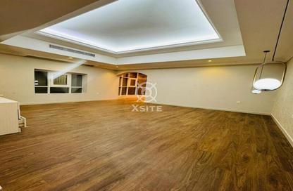 Villa - 5 - 7 for rent in Al Quoz 2 - Al Quoz - Dubai Villa - 5 - 7 for rent in Al Quoz 2 - Al Quoz - Dubai