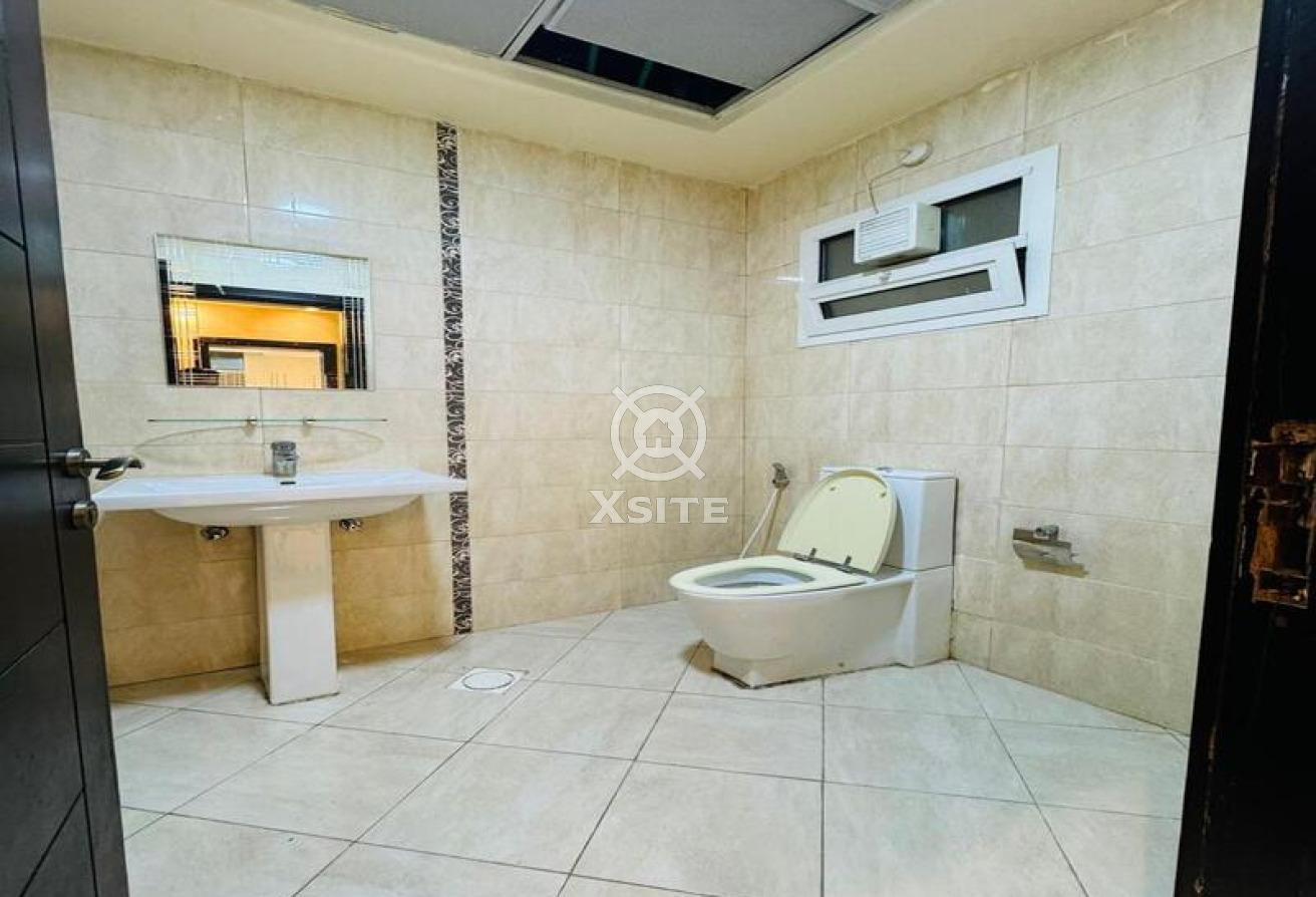Independent 5 BR Villa|Prime Location|Huge Layout photo 12