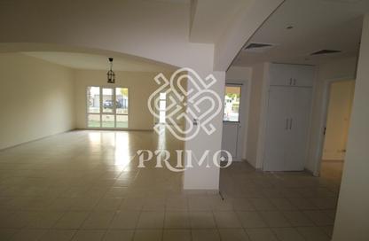 Villa - 5 Bedrooms - 5 Bathrooms for rent in Meadows 9 - Meadows - Dubai