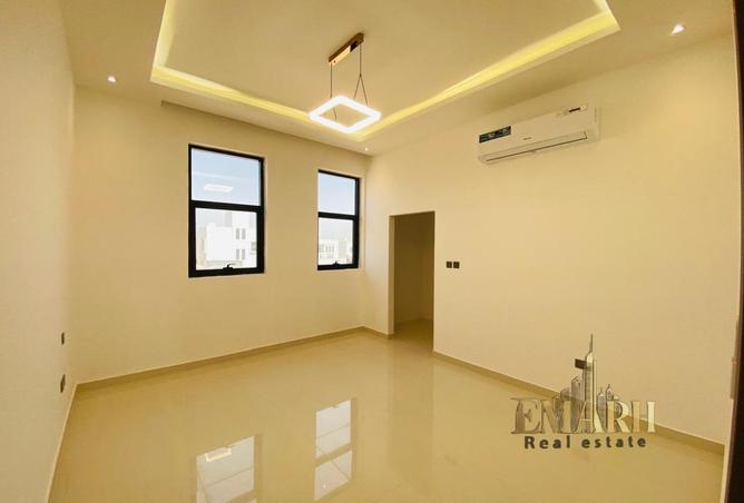 141902237 - Property Image 3