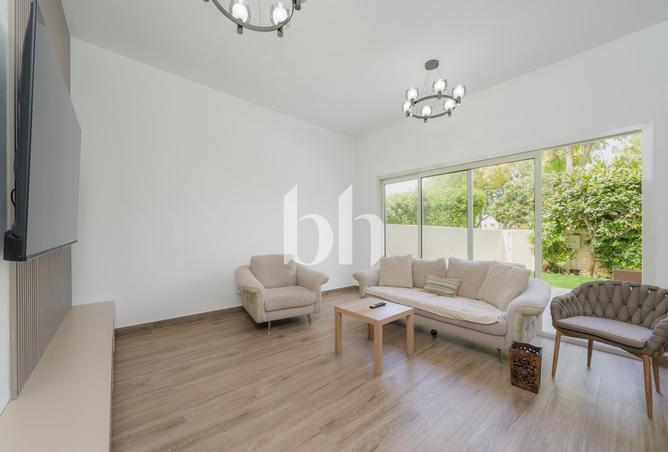 83656345 - Property Image 2