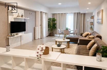 Apartment - 2 Bedrooms - 2 Bathrooms for rent in Marina Residences 4 - Marina Residences - Palm Jumeirah - Dubai
