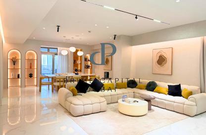 Apartment - 4 - 5 for rent in Executive Tower B - Executive Towers - Business Bay - Dubai
