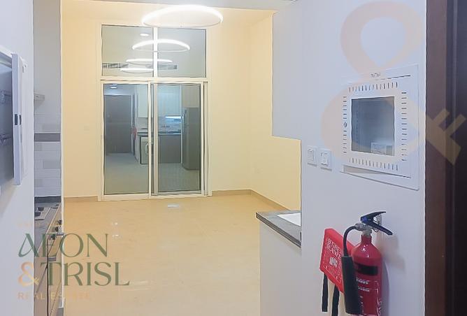 Studio | Chiller Free | Spacious | Balcony