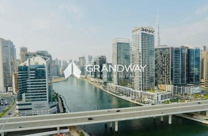 Apartment - 2 - 3 for rent in Canal Bay - Business Bay - Dubai