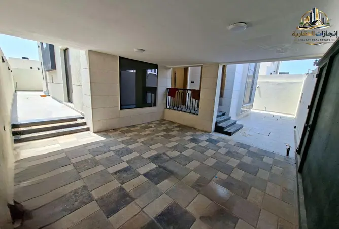 150899210 - Property Image 2