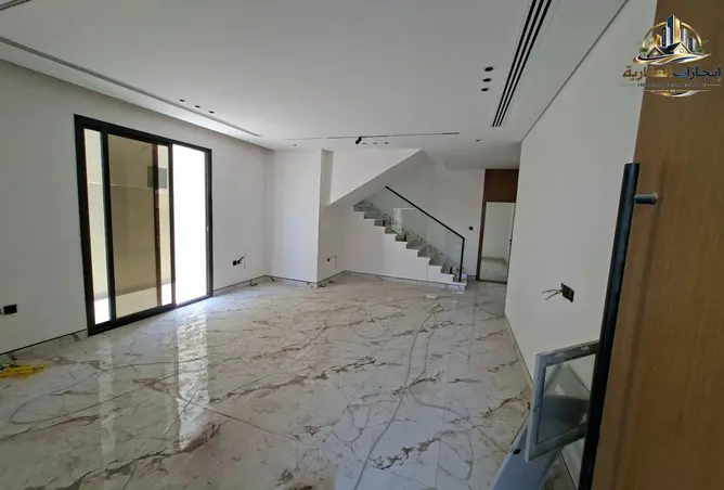 150899210 - Property Image 3