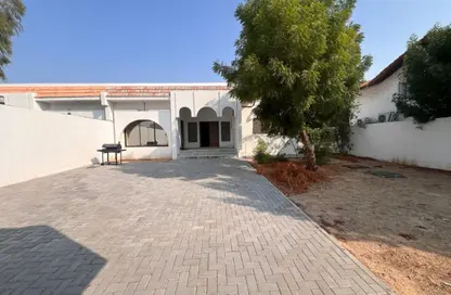 Villa - 3 Bedrooms - 3 Bathrooms for rent in Al Falaj - Al Riqqa - Sharjah