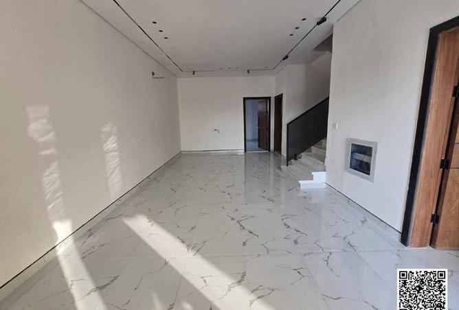 53572357 - صورة العقار 3