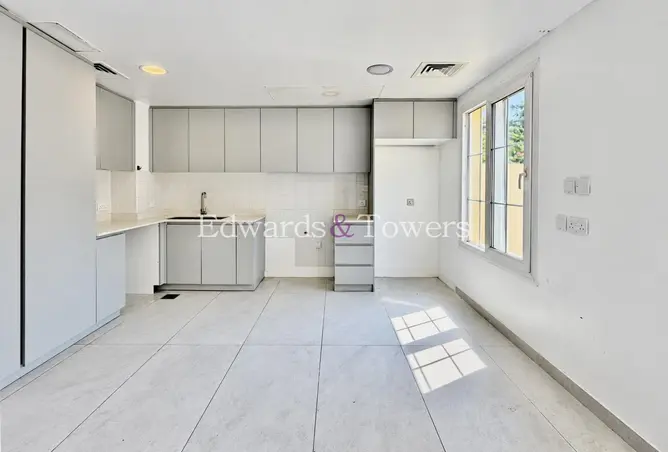 160092585 - Property Image 3