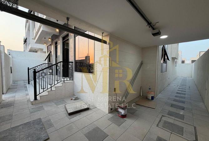 87033201 - Property Image 3