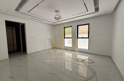 Villa - 5 Bedrooms - 7 Bathrooms for sale in Al Mowaihat 1 - Al Mowaihat - Ajman