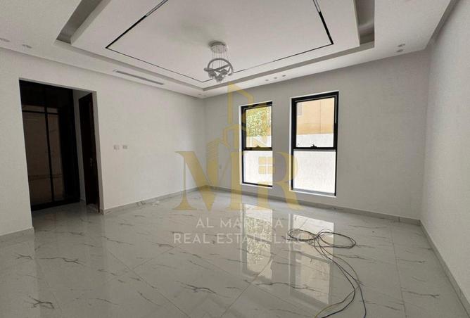 102413093 - Property Image 3