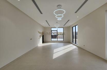 Villa - 5 - 7 for rent in Al Aweer - Dubai