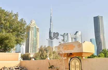 Villa - 6 Bedrooms - 5 Bathrooms for rent in Satwa Road - Al Satwa - Dubai