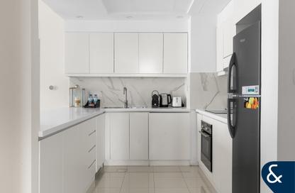 Apartment - 2 - 2 for sale in Bay Central Tower Central - Bay Central - Dubai Marina - Dubai