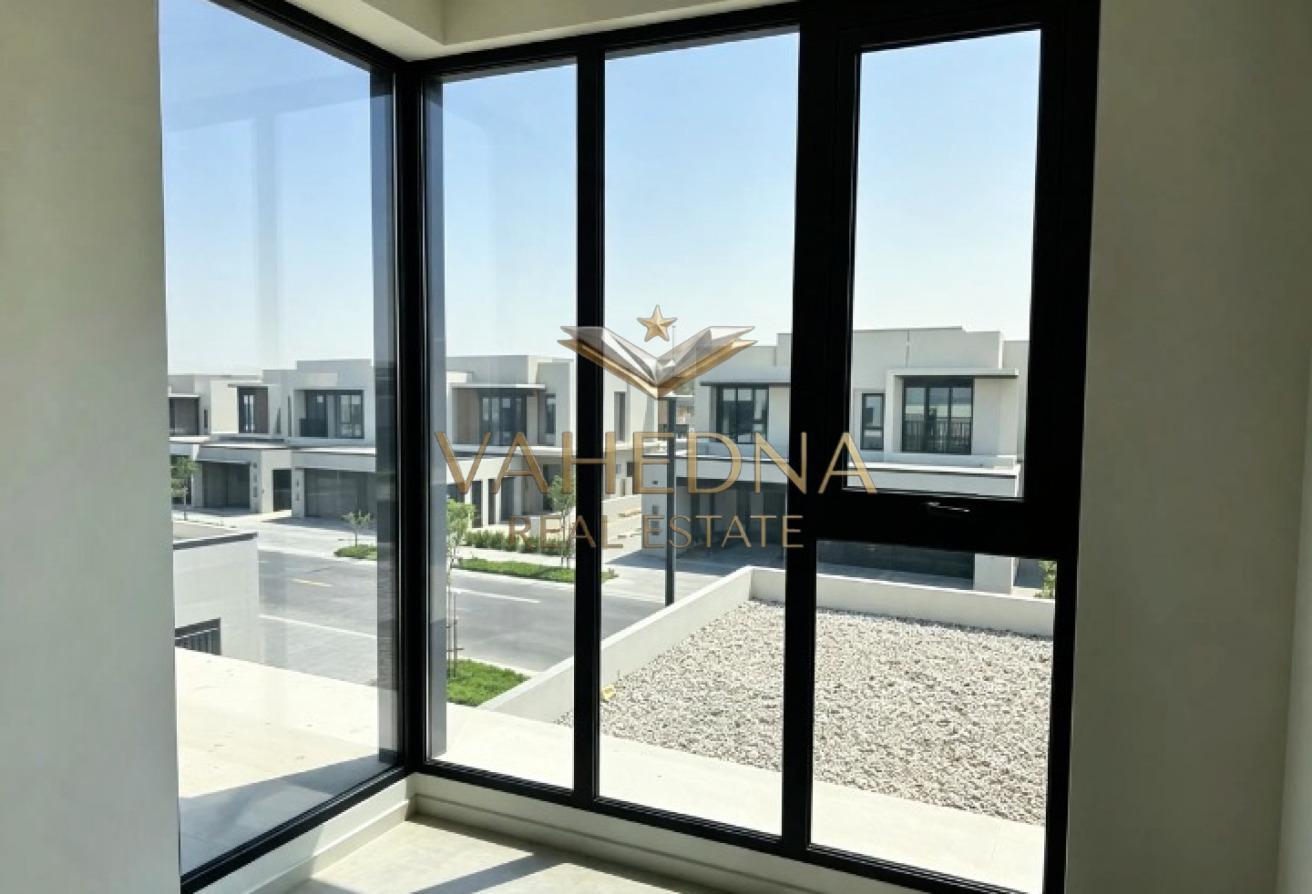 4BR Corner Townhouse | Single Row | Dubai Eye View photo 7
