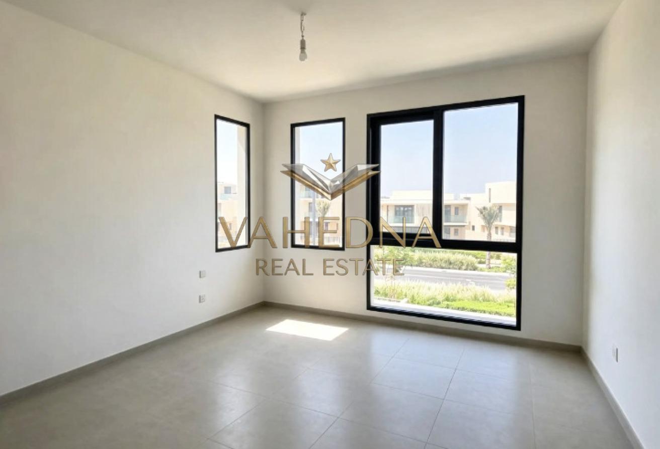 4BR Corner Townhouse | Single Row | Dubai Eye View photo 8