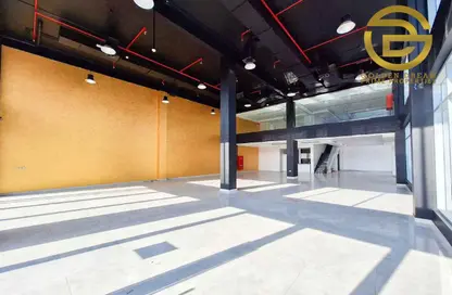 Show Room - Studio - 2 Bathrooms for rent in Umm Suqeim Road - Umm Suqeim - Dubai