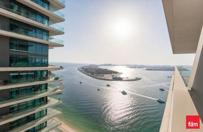 شقة - 2 غرف نوم - 2 حمامات للبيع في برج Beach Isle 1 - بيتش آيل - إعمار بيتشفرونت - دبي هاربور - دبي