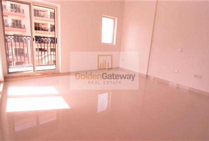 121991179 - Property Image 3