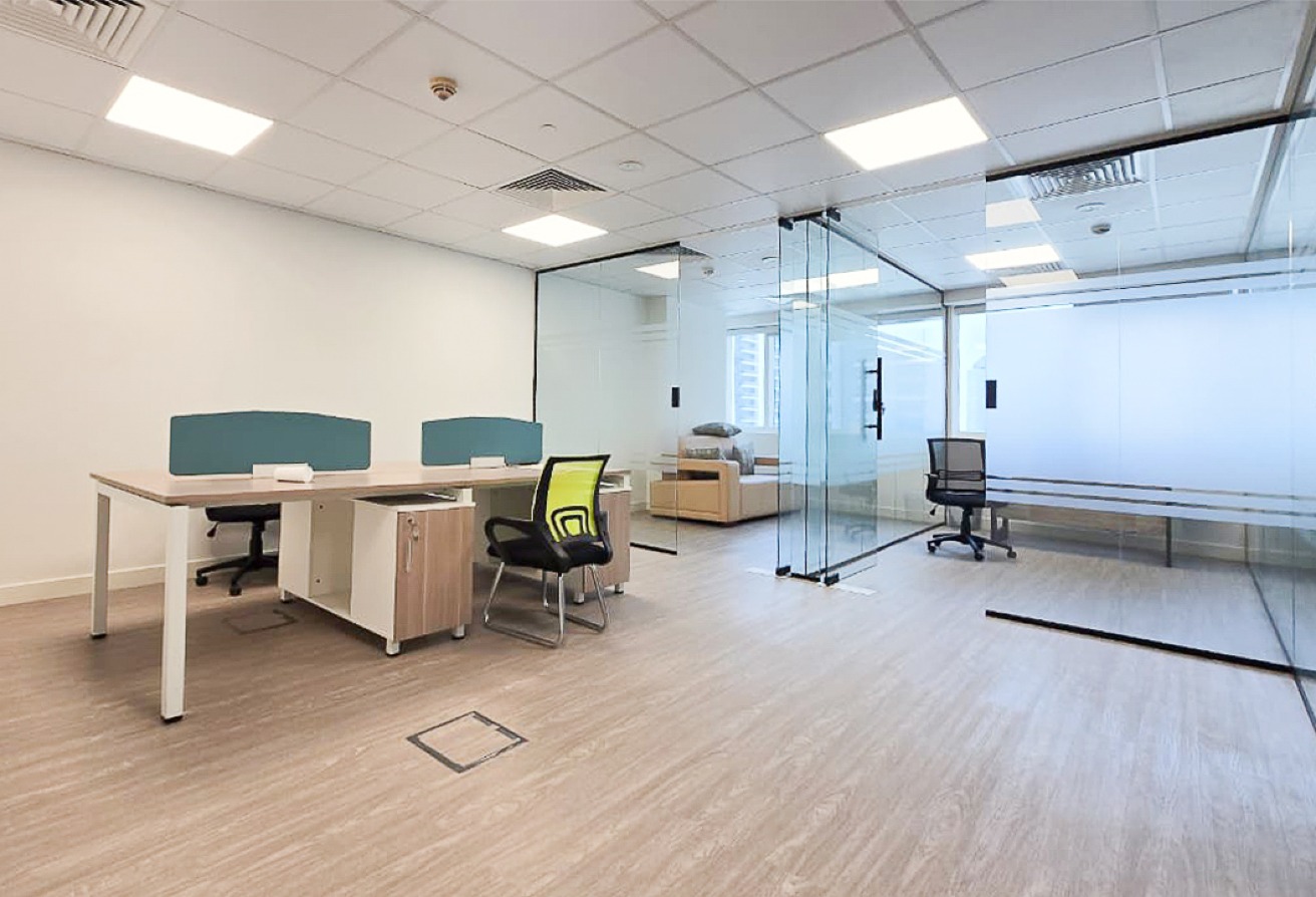 Studio office space in One Lake Plaza, Jumeirah Lake Towers: 14