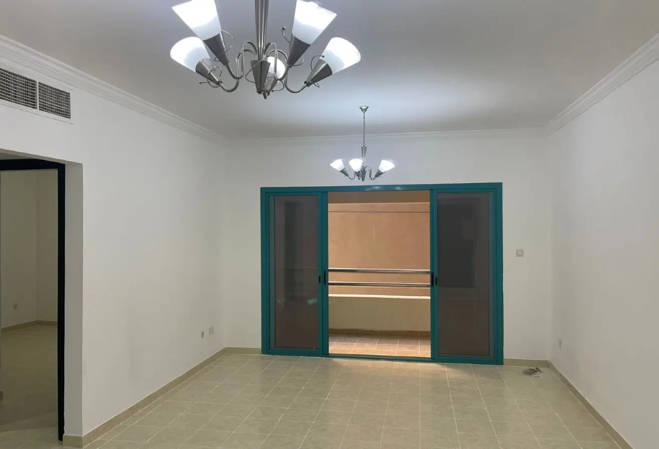 163700900 - Property Main Image