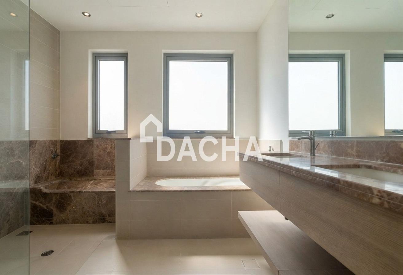 Single Row | Large Layout | Next To Amenities photo 11