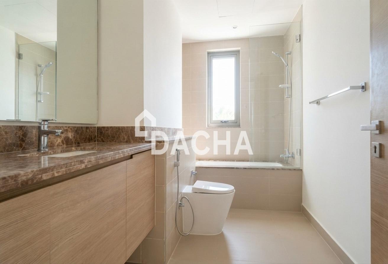 Single Row | Large Layout | Next To Amenities photo 12