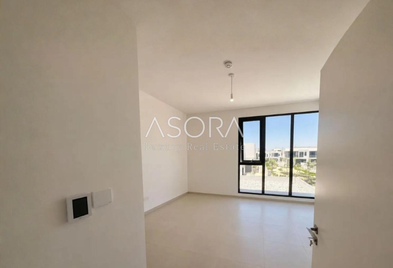 Spacious 4BR |Prime Location |Near Football Court photo 7