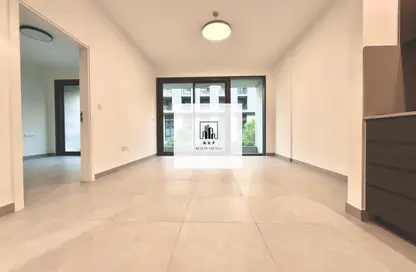 شقة - غرفة نوم - 2 حمامات للايجار في سكون - حي نسيج - الجادة - الشارقة