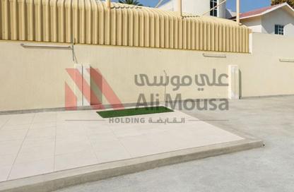 Villa - 4 Bedrooms - 3 Bathrooms for rent in Khor Fakkan - Sharjah