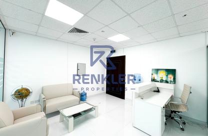 Office Space - Studio - 1 Bathroom for rent in Churchill Executive Tower - Churchill Towers - Business Bay - Dubai