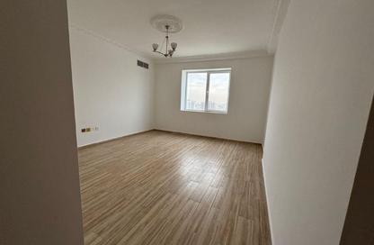 Apartment - 2 Bedrooms - 2 Bathrooms for rent in Gate Tower 1 - Musheiref - Ajman