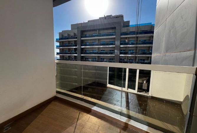 STUDIO IN SPORTS CITY IN 5* RATED TOWER.
