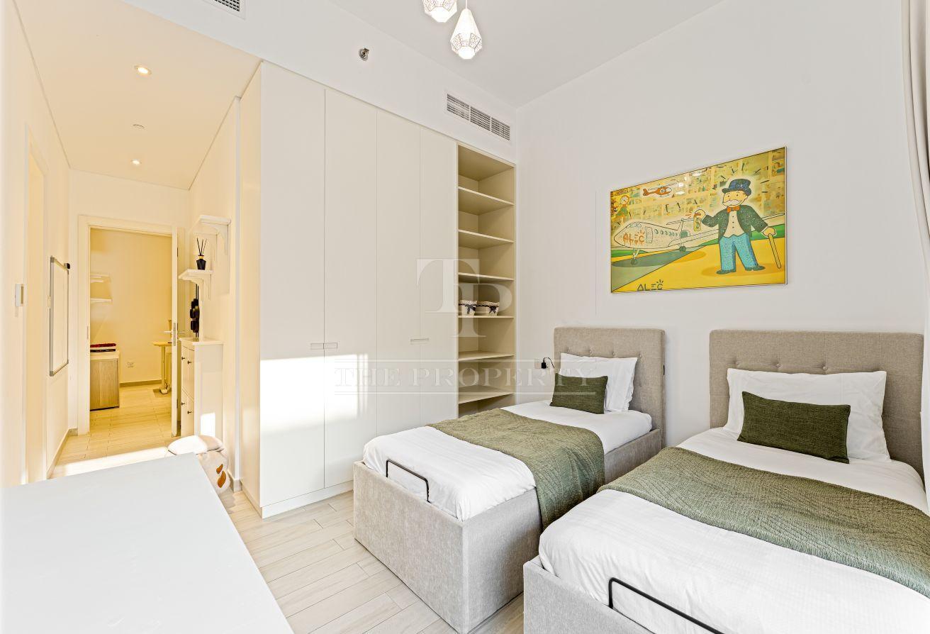 Vacant | Fully Furnished | Duplex photo 16