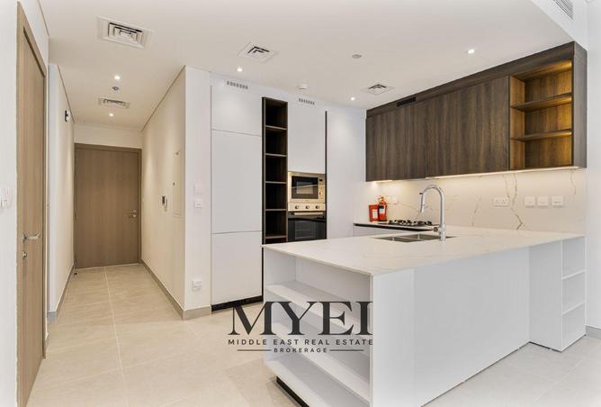 READY | HIGH FLOOR | OPEN VIEW