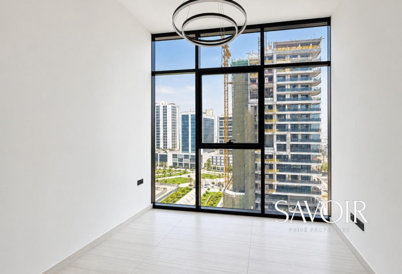 Prime Location | Luxurious Living | Unfurnished photo 6