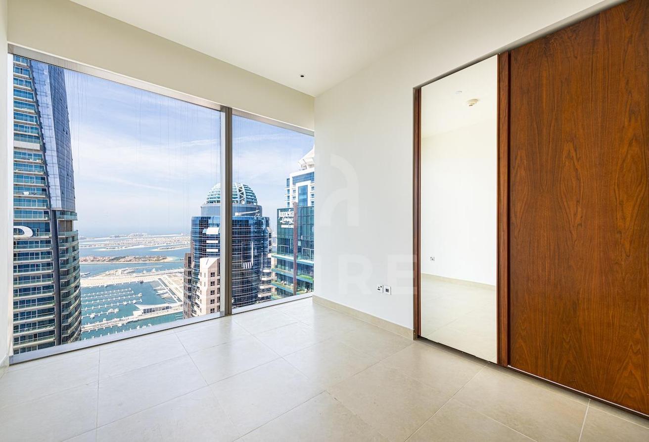 Full Marina View | Corner Unit | 2 Parking Spaces photo 8