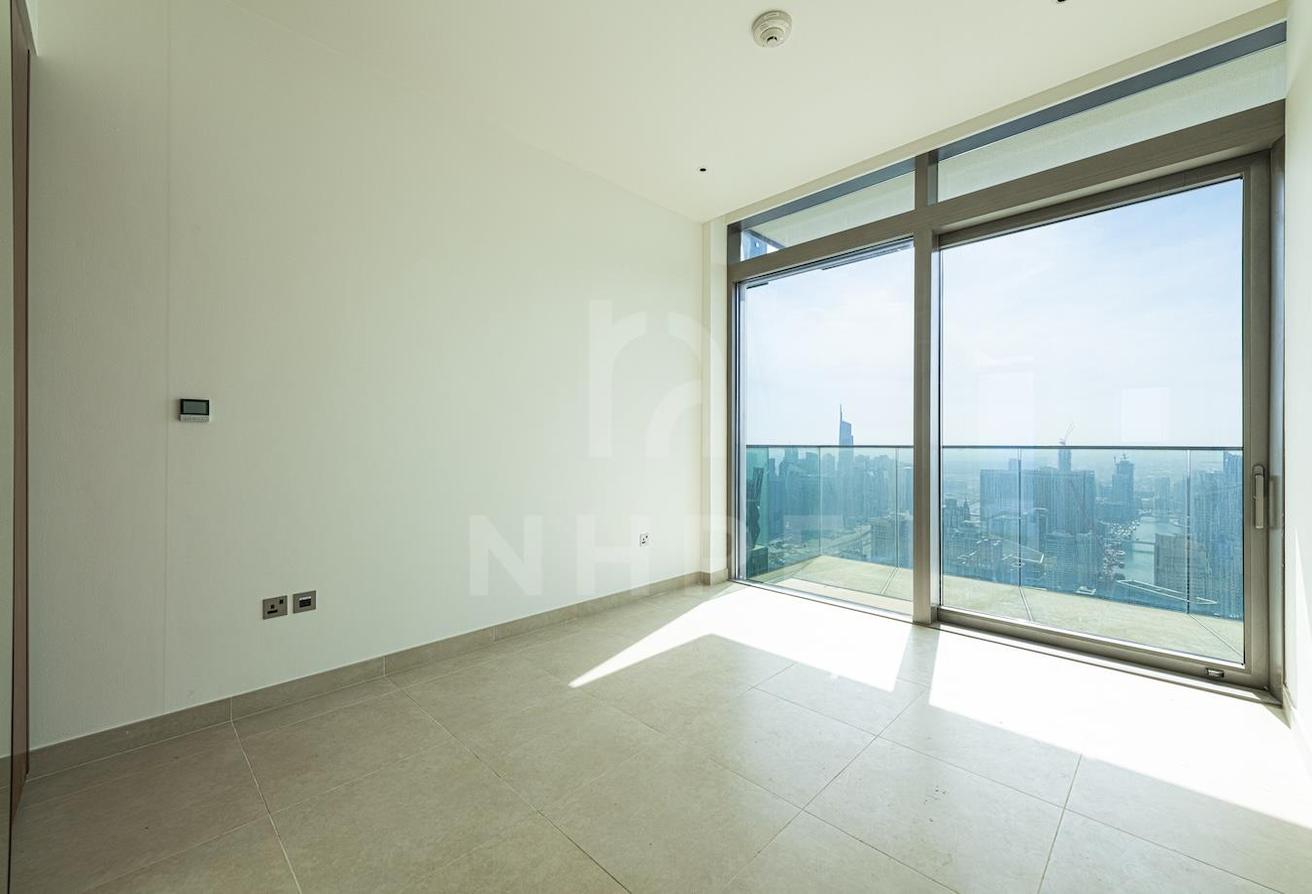Full Marina View | Corner Unit | 2 Parking Spaces photo 10