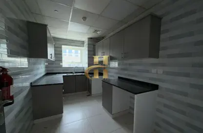 Apartment - 2 Bedrooms - 3 Bathrooms for rent in Venus Residence - District 12 - Jumeirah Village Circle - Dubai