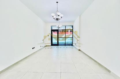 Apartment - 2 - 3 for rent in Al Burooj building - Jumeirah Garden City - Al Satwa - Dubai