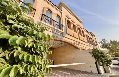 Villa - 4 Bedrooms - 5 Bathrooms for rent in Al Badaa - Dubai