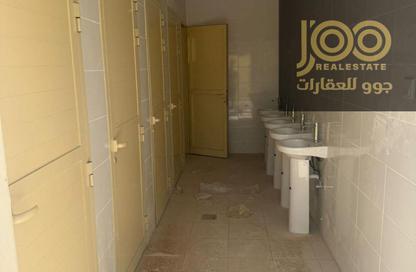 Warehouse - Studio - 2 for rent in Umm Al Thuoob - Umm Al Quwain