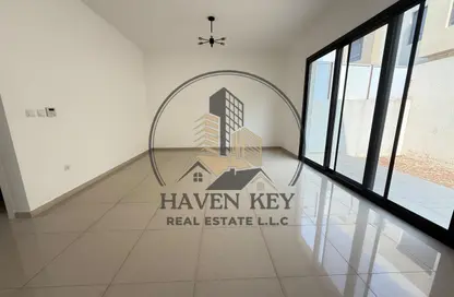 Townhouse - 3 Bedrooms - 4 Bathrooms for rent in Nasma Residence - Al Tai - Sharjah