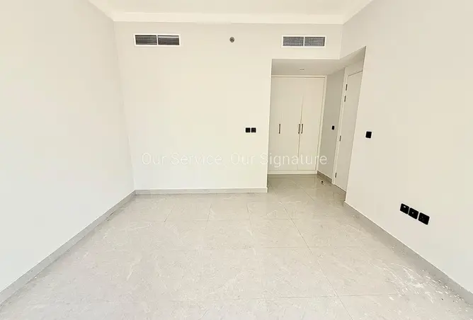 167000302 - Property Image 3