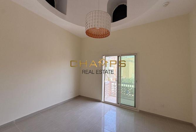 73879285 - Property Image 3