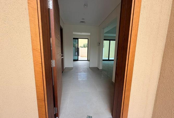 63050467 - Property Image 2