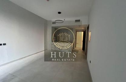 Apartment - 1 - 2 for rent in Amal Tower - Dubai Sports City - Dubai