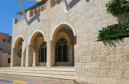 Villa - 3 Bedrooms - 4 Bathrooms for sale in Al Mushrif - Abu Dhabi